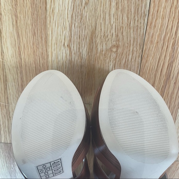 MICHAEL Michael Kors Berkeley Platform Heel - Picture 5 of 5